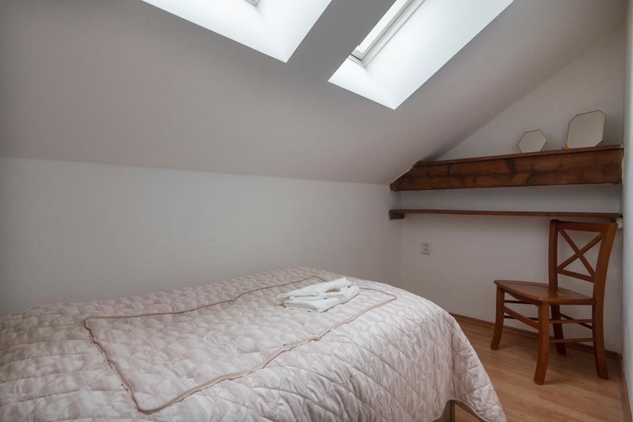 Golden Tree Loft In The Heart Of Prague Apartman Kültér fotó